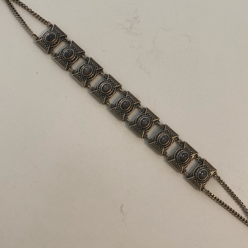 Gold choker necklace